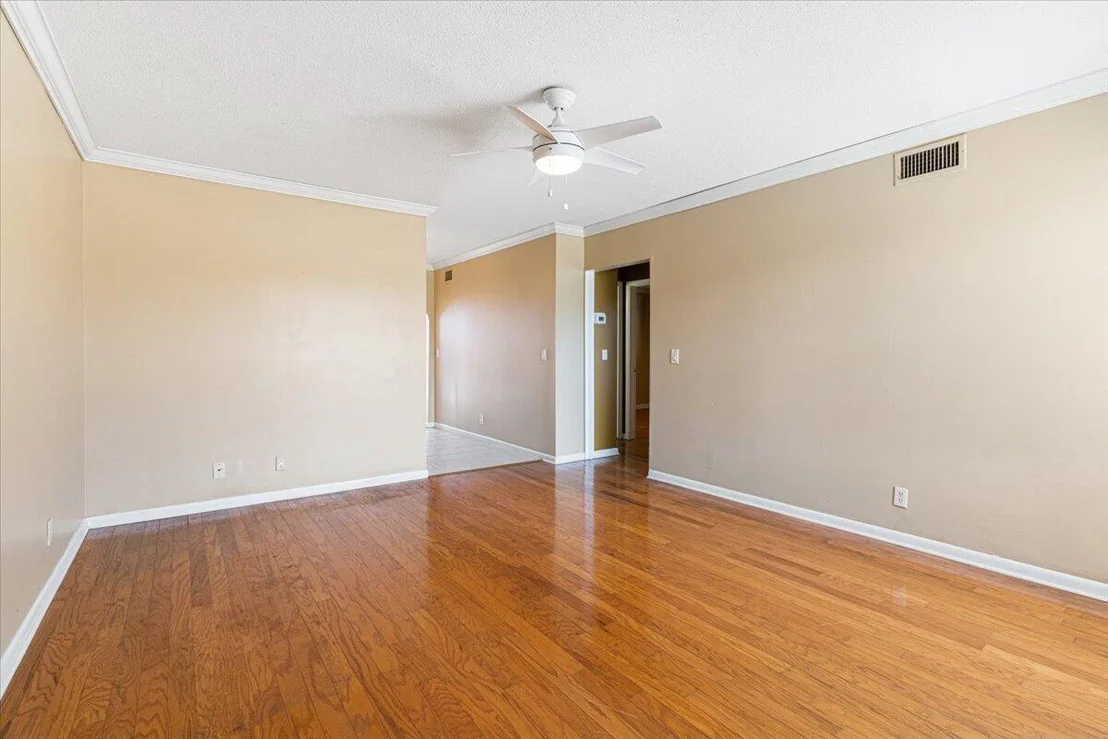 Photo of 310 Stillwater Drive