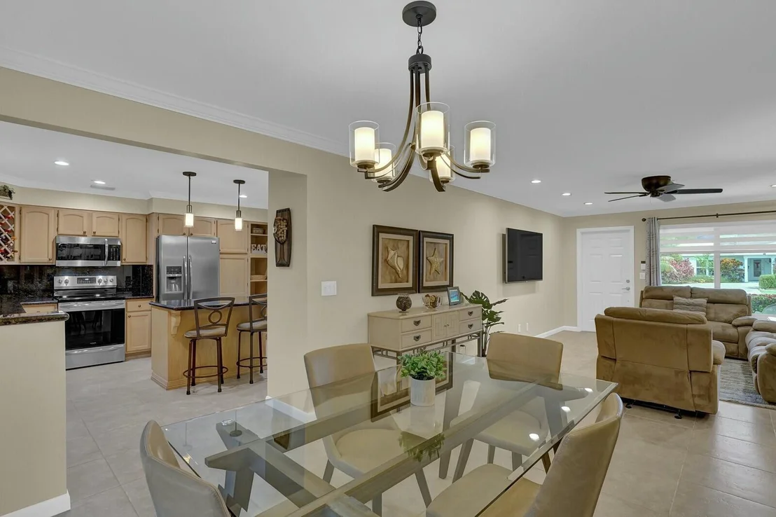 Photo of 736 Heron Drive