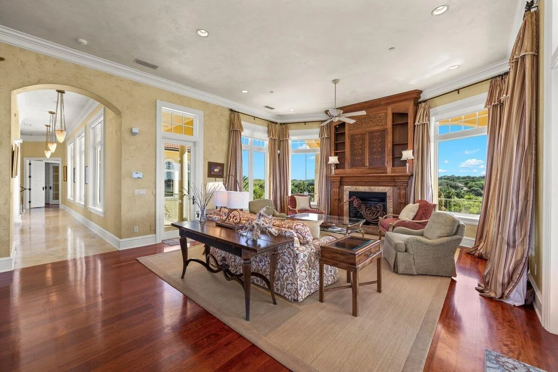 Photo of 501 GRANADA Drive
