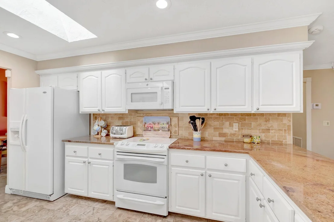Photo of 15385 Cedar Bluff Place