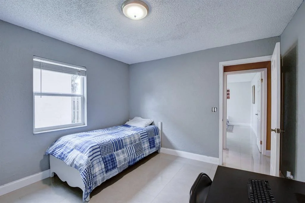Photo of 11080 Lakeaire Circle