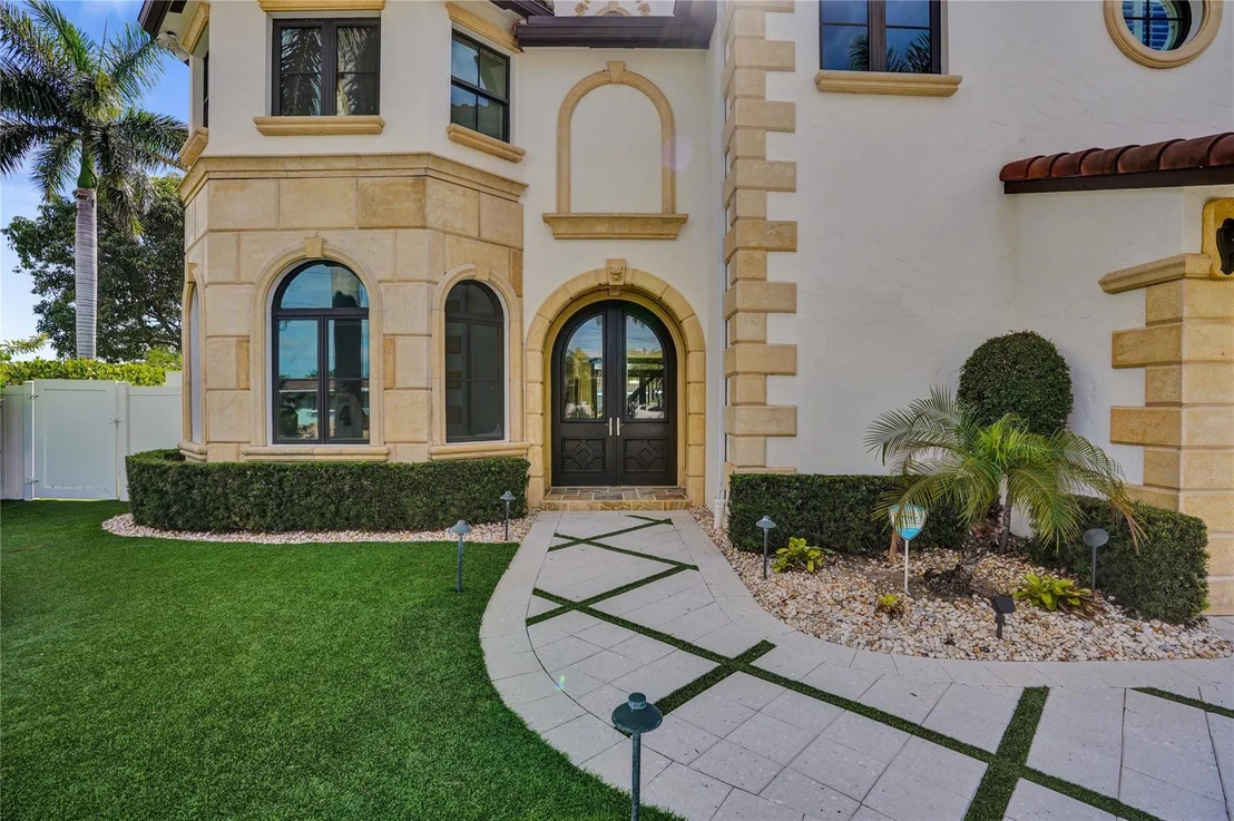 Photo of 4930 NE 27th Terrace