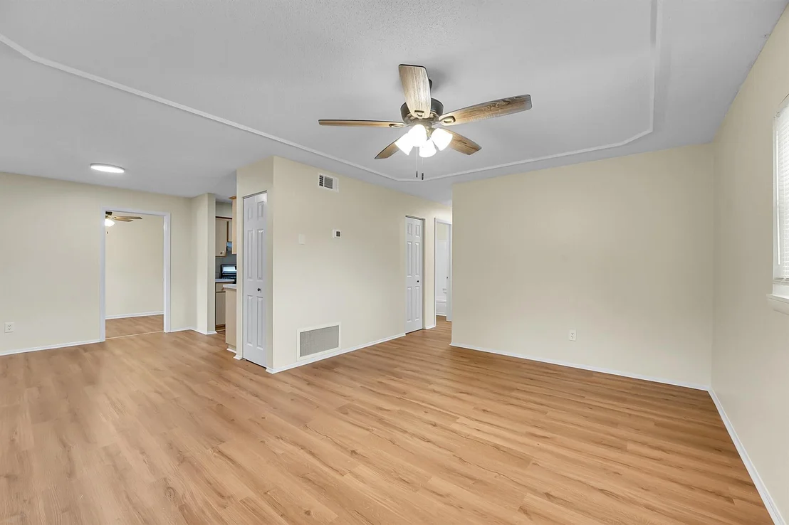 Photo of 524 Teak Drive