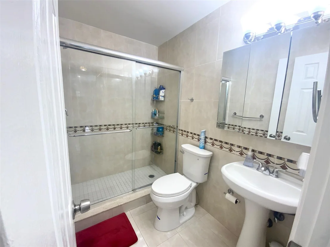 Photo of 1104 Pinehurst