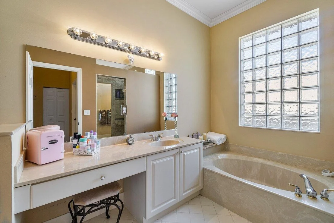 Photo of 7566 Downwinds Lane