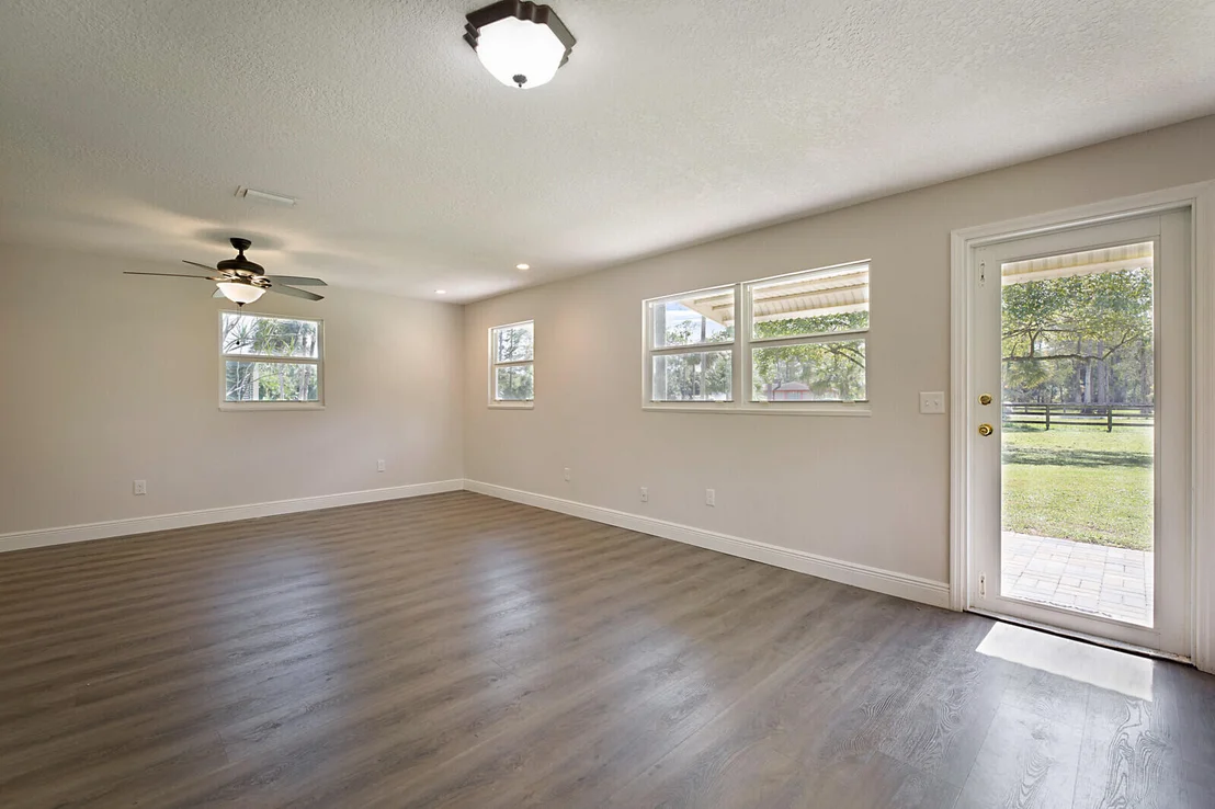 Photo of 13579 Farley Road