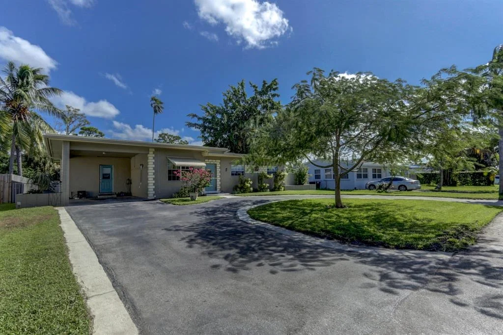 Photo of 822 Burch Drive