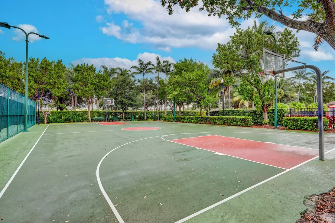 Photo of 659 Cresta Circle