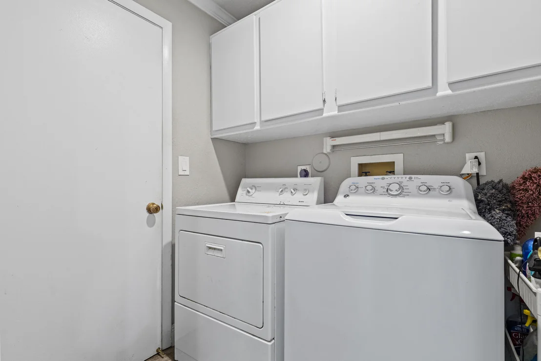Photo of 21665 Sutters Lane