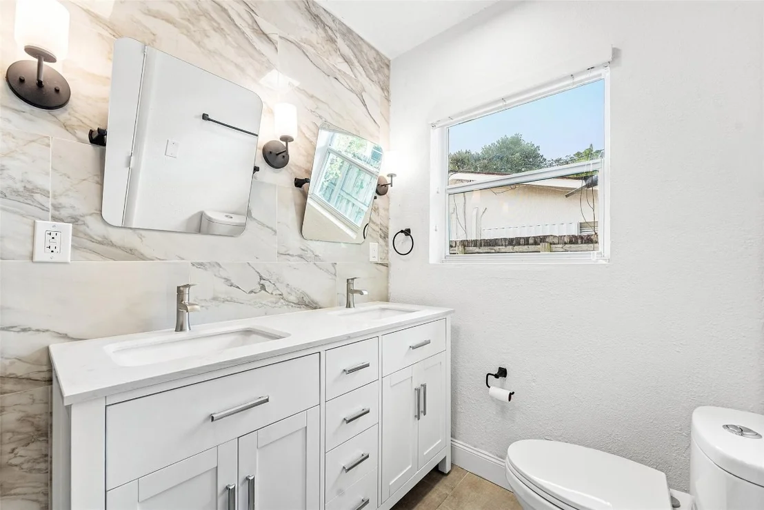 Photo of 3203 Dover Road