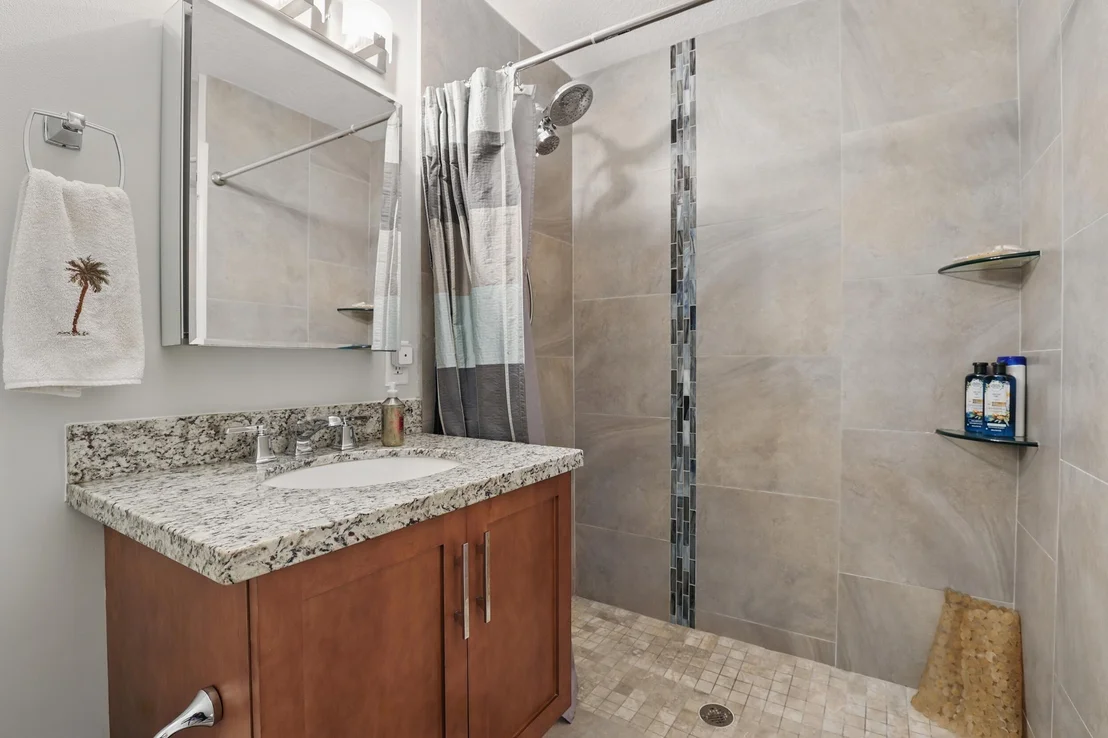 Photo of 13376 Compton Road