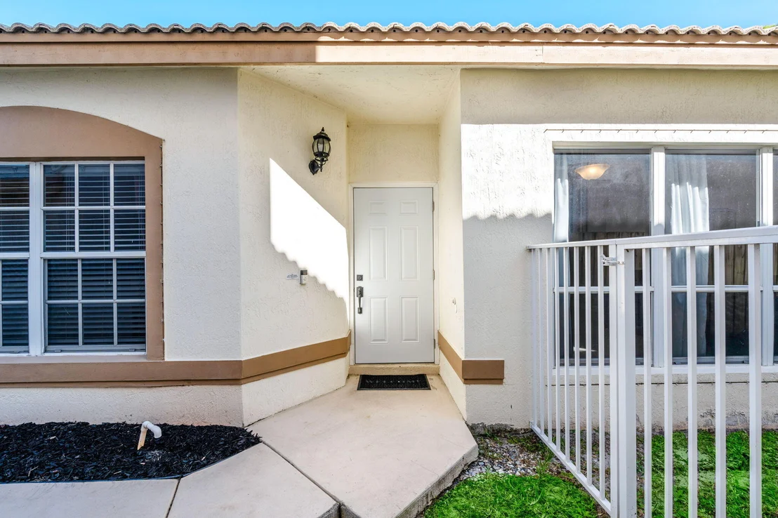 Photo of 7616 Colony Palm Drive
