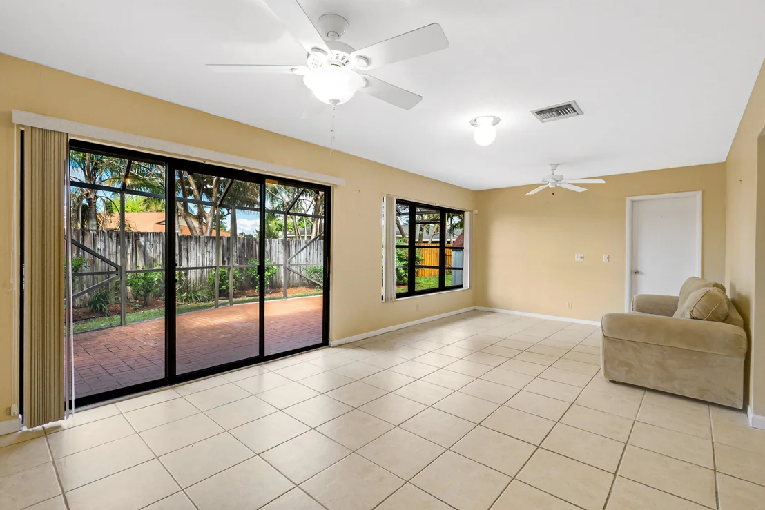 Photo of 865 Lantern Tree Lane
