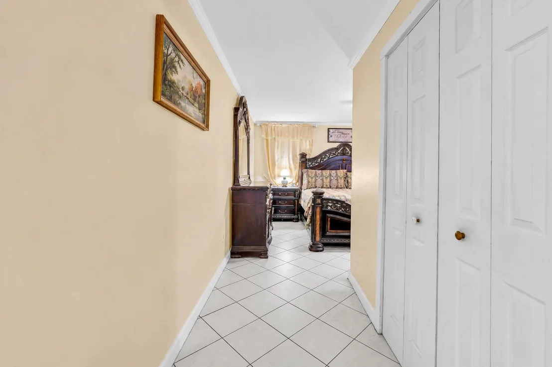 Photo of 2131 Acapulco Drive