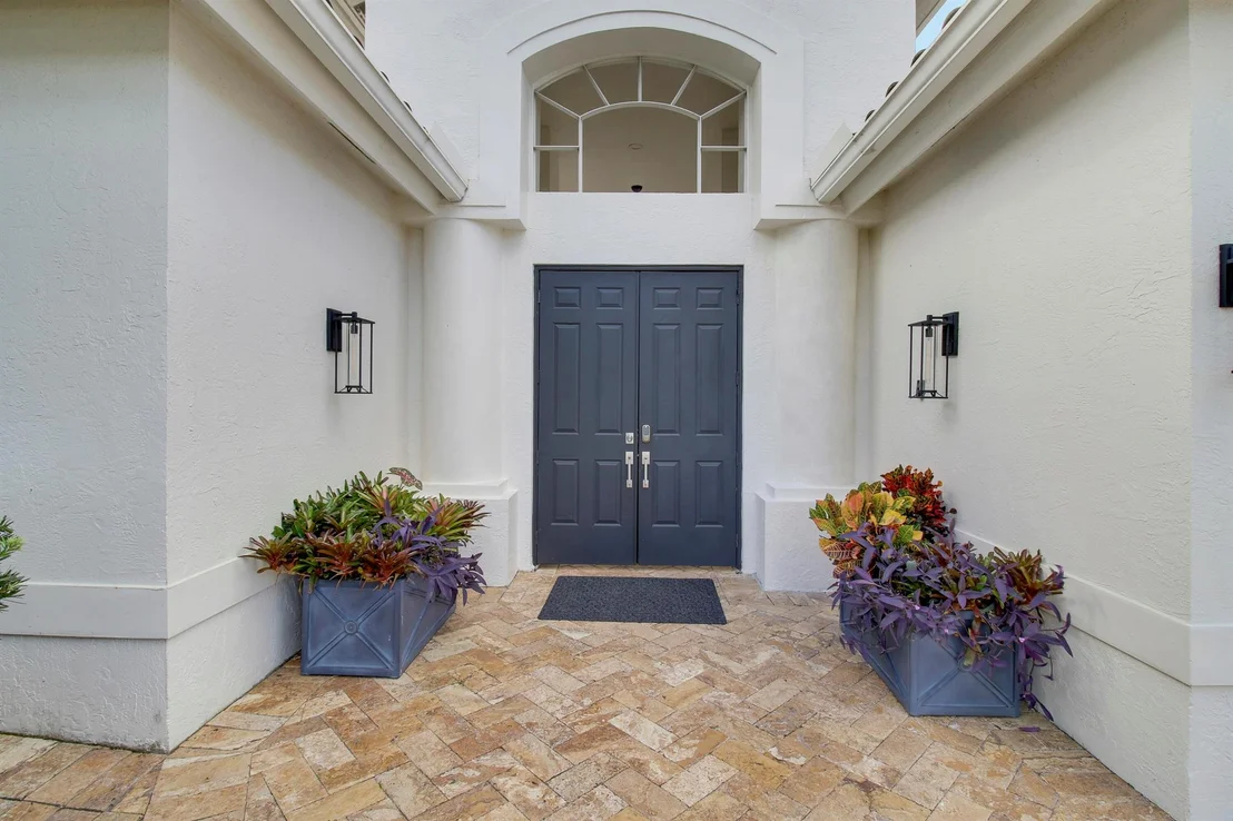 Photo of 7606 La Corniche Circle