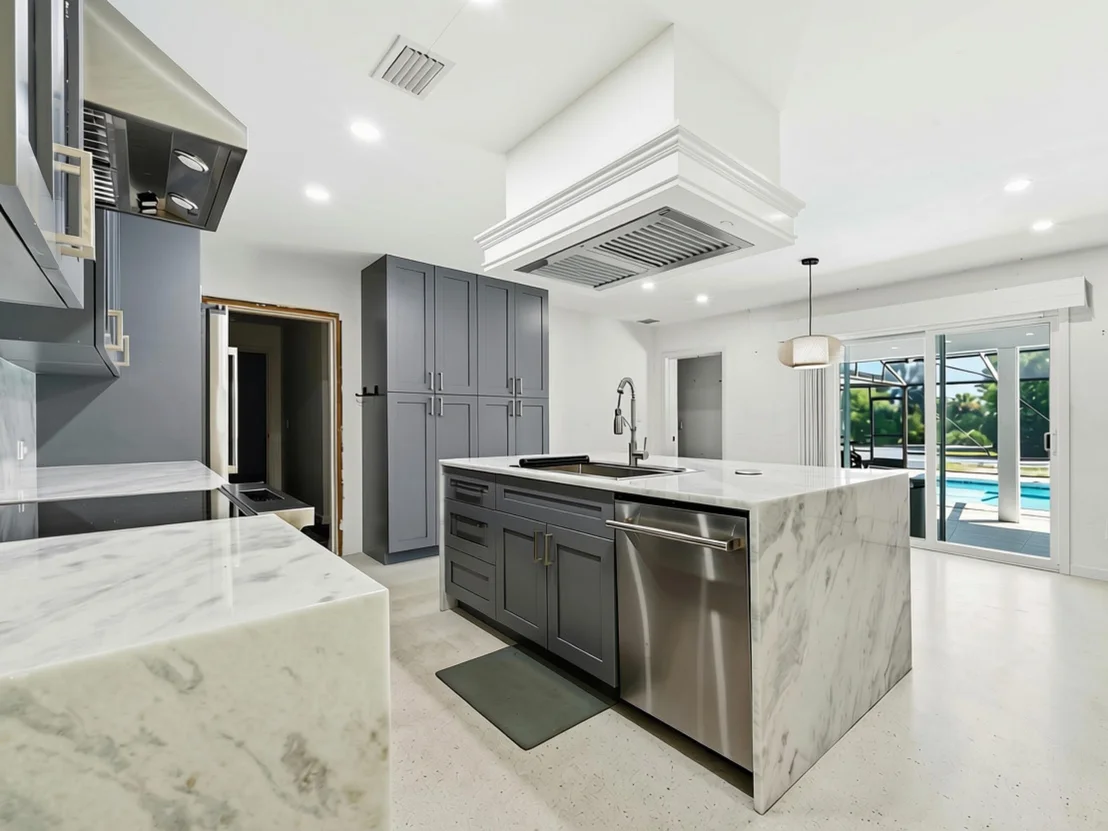 Photo of 4916 SE MANATEE COVE Road