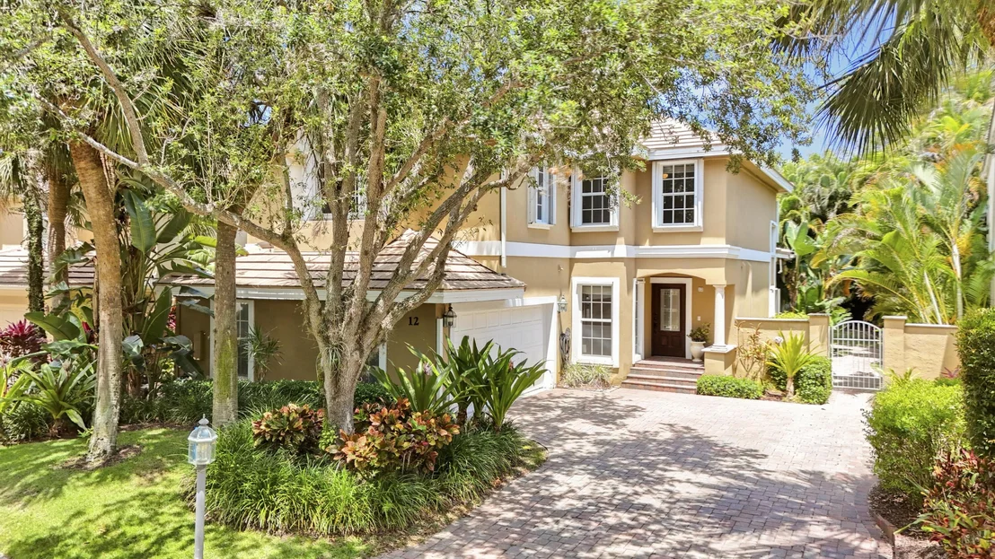 Photo of 12 Grand Bay Circle
