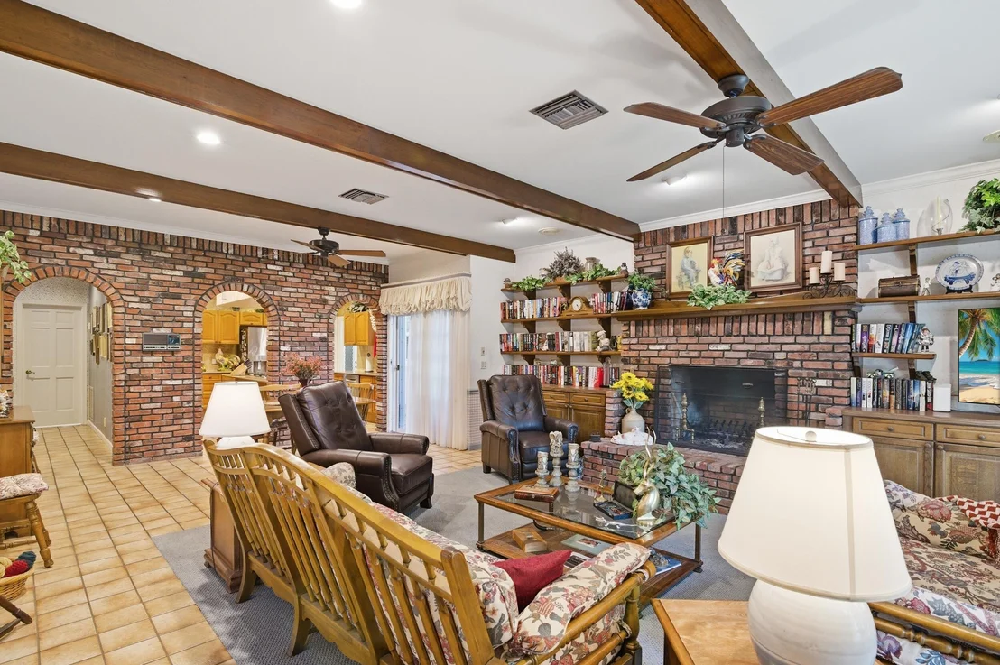 Photo of 4838 Charlton Way