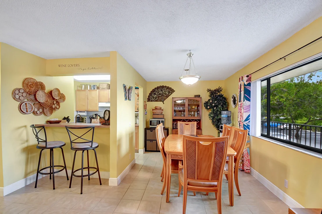 Photo of Unit 512 at 512 Meadows Circle