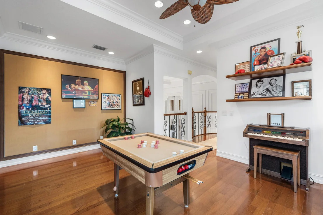 Photo of 9588 Bridgebrook Drive