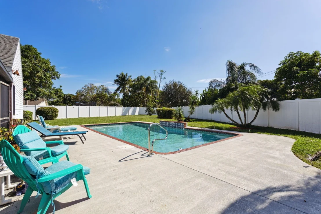 Photo of 11 Cedar Circle
