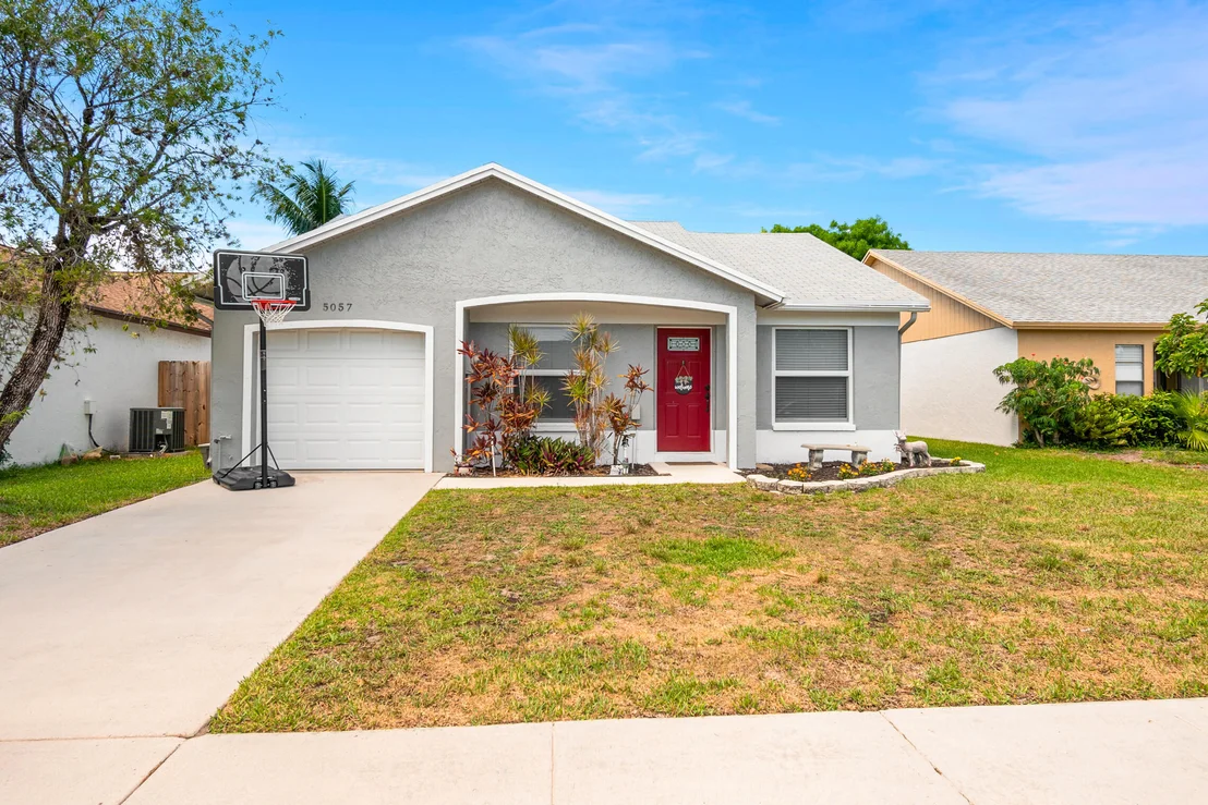 Photo of 5057 Arbor Glen Circle