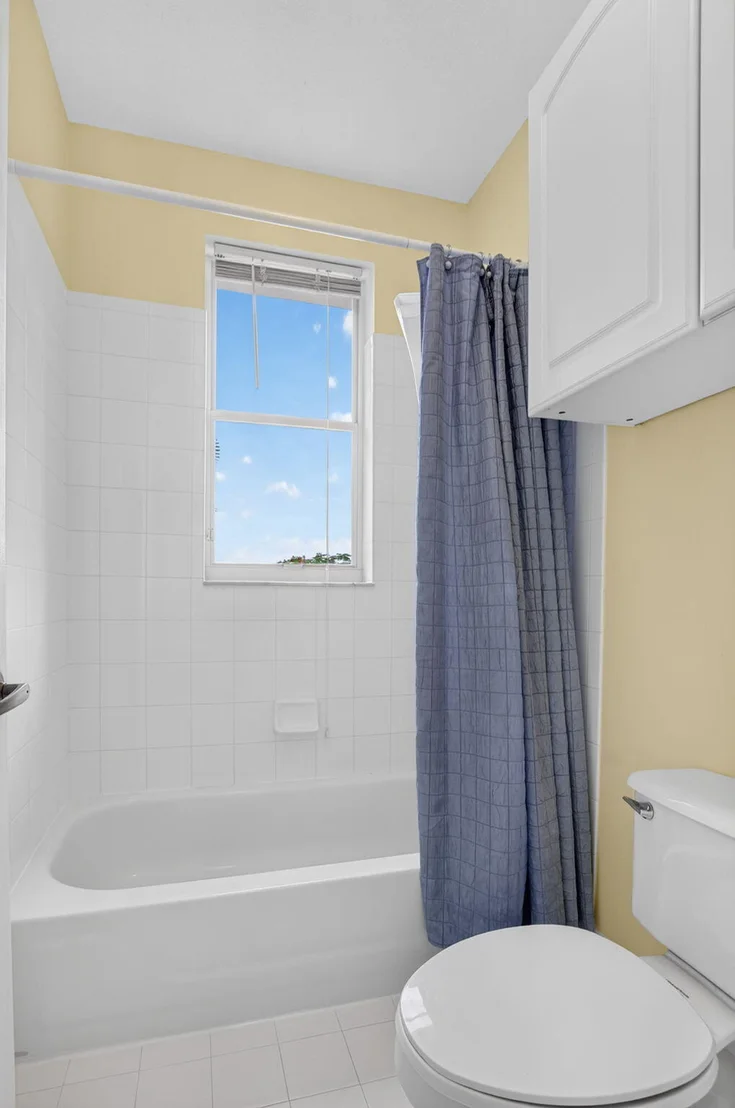 Photo of 5866 Bay Hill Circle