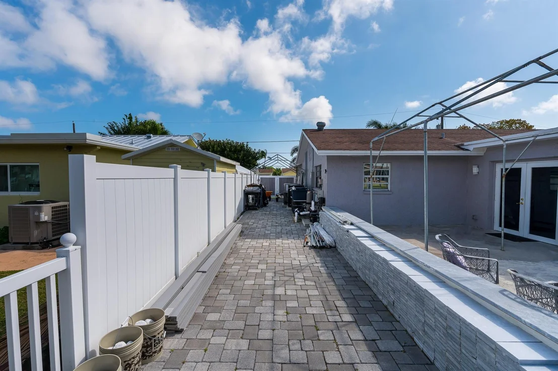 Photo of 618 Eagle Drive