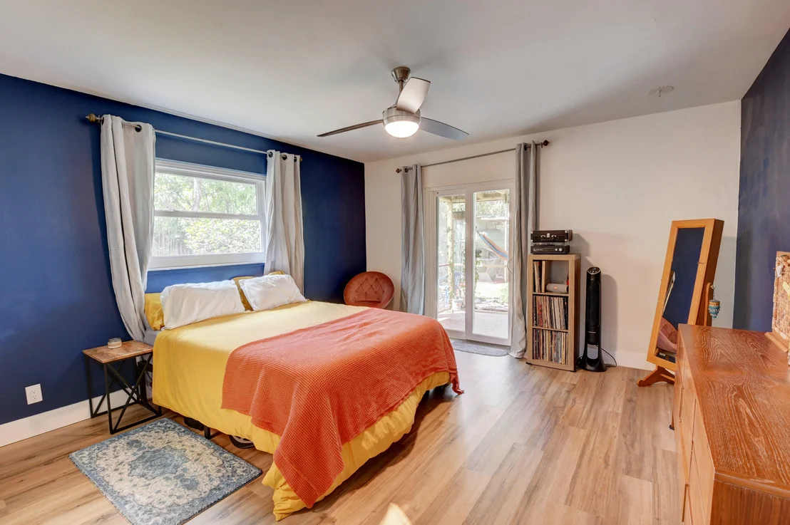 Photo of 4817 Lincoln Road