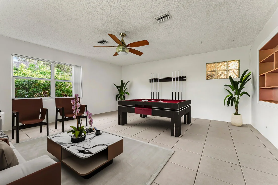 Photo of 243 W Riverside Drive