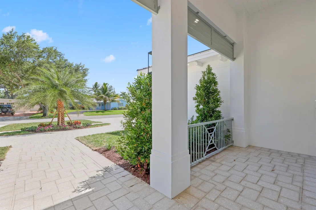 Photo of 737 Nighthawk Way
