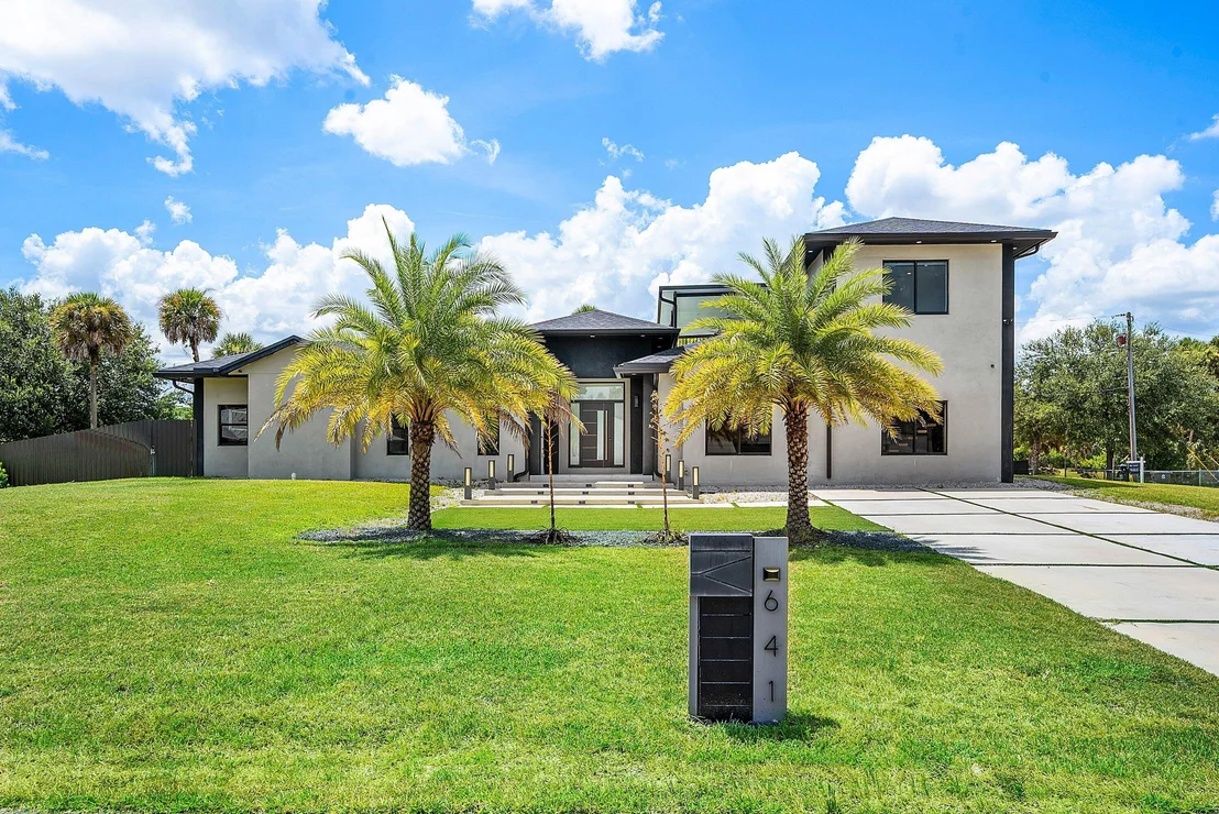 Photo of 641 Marshall Road