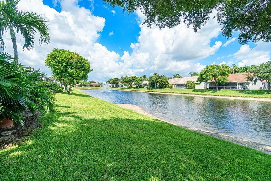 Photo of 5536 Grande Palm Circle