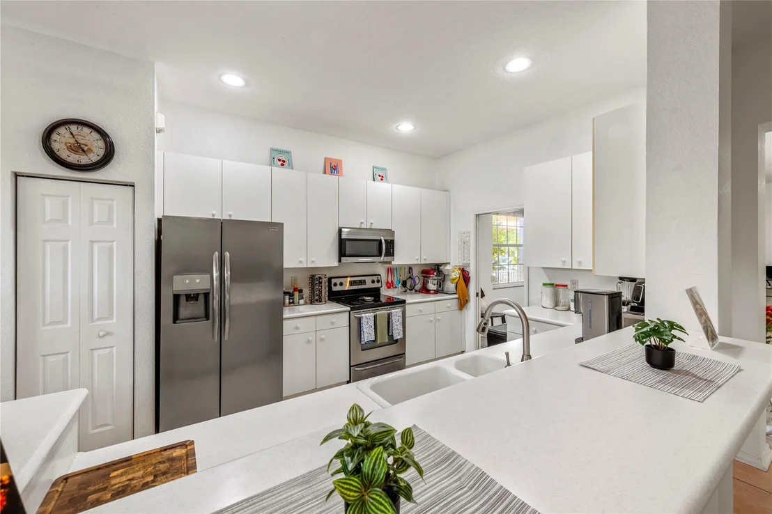 Photo of 934 S Sunflower Circle