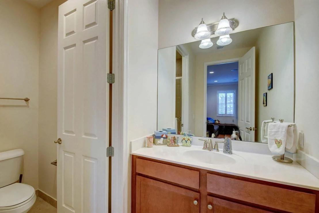 Photo of 9536 Phipps Lane