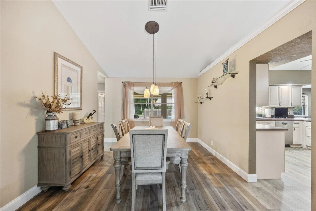 Photo of 9437 Rodeo Drive