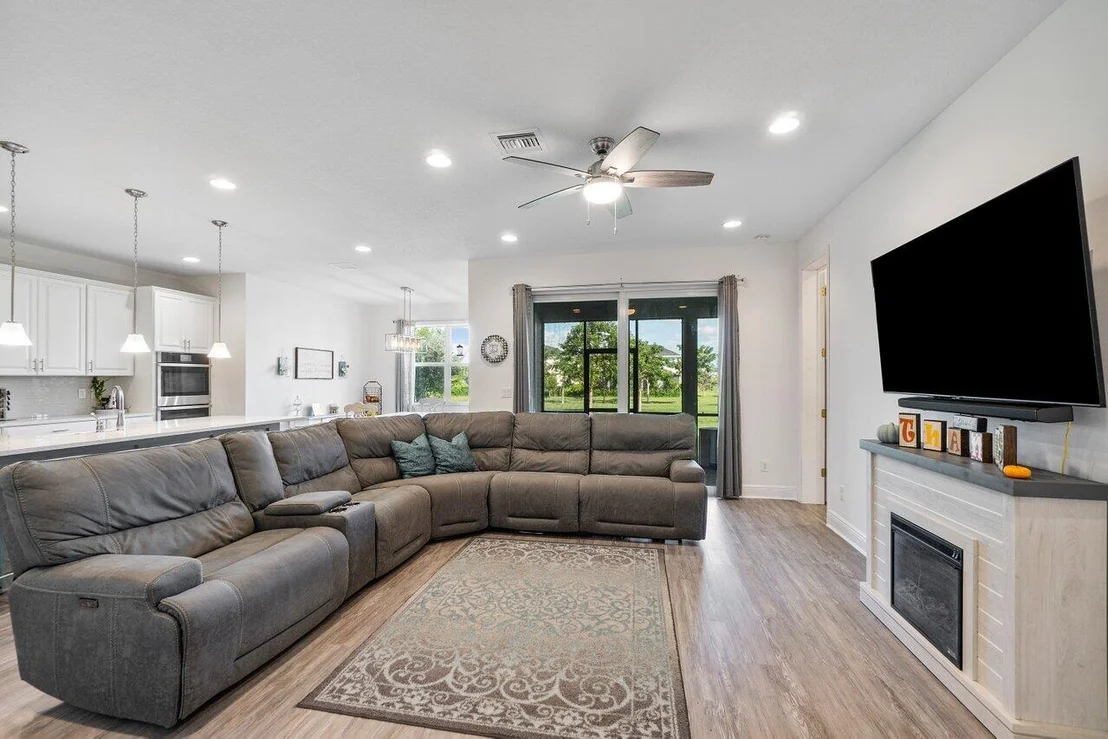 Photo of 868 Honey Oak Court