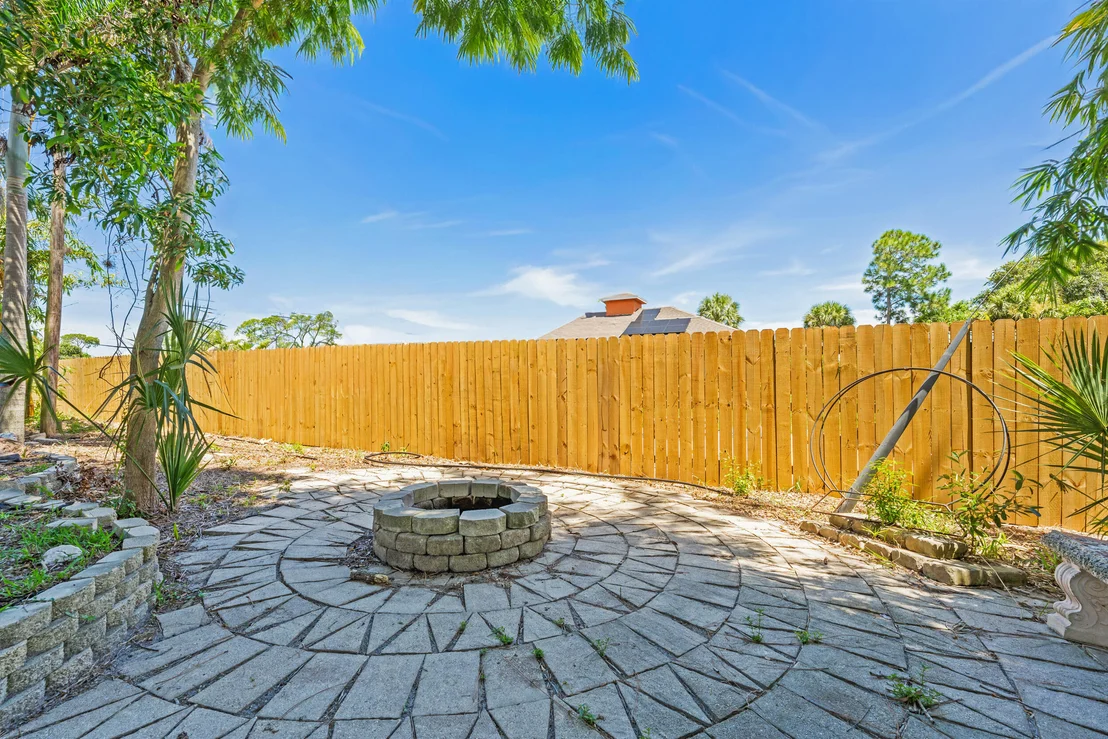 Photo of 4800 MYRTLE Drive