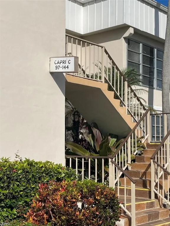 Photo of Unit 140 at 140 Capri C