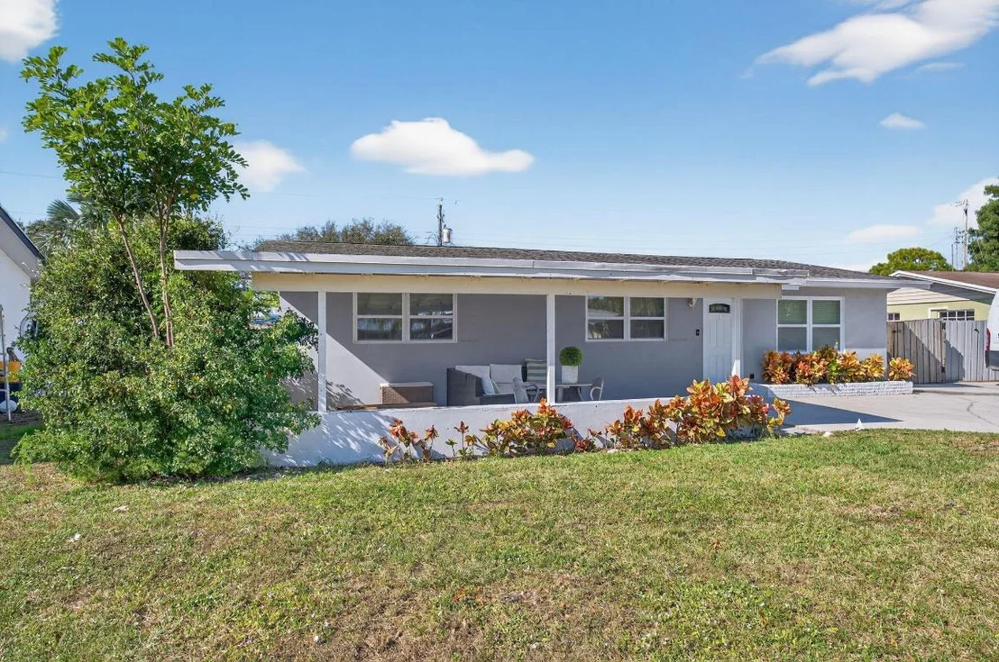 Photo of 511 Iris Avenue