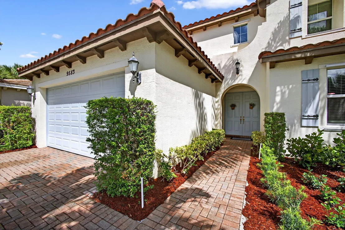 Photo of 9583 Phipps Lane