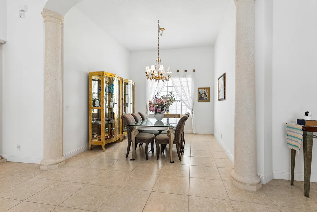 Photo of 8102 Valhalla Drive