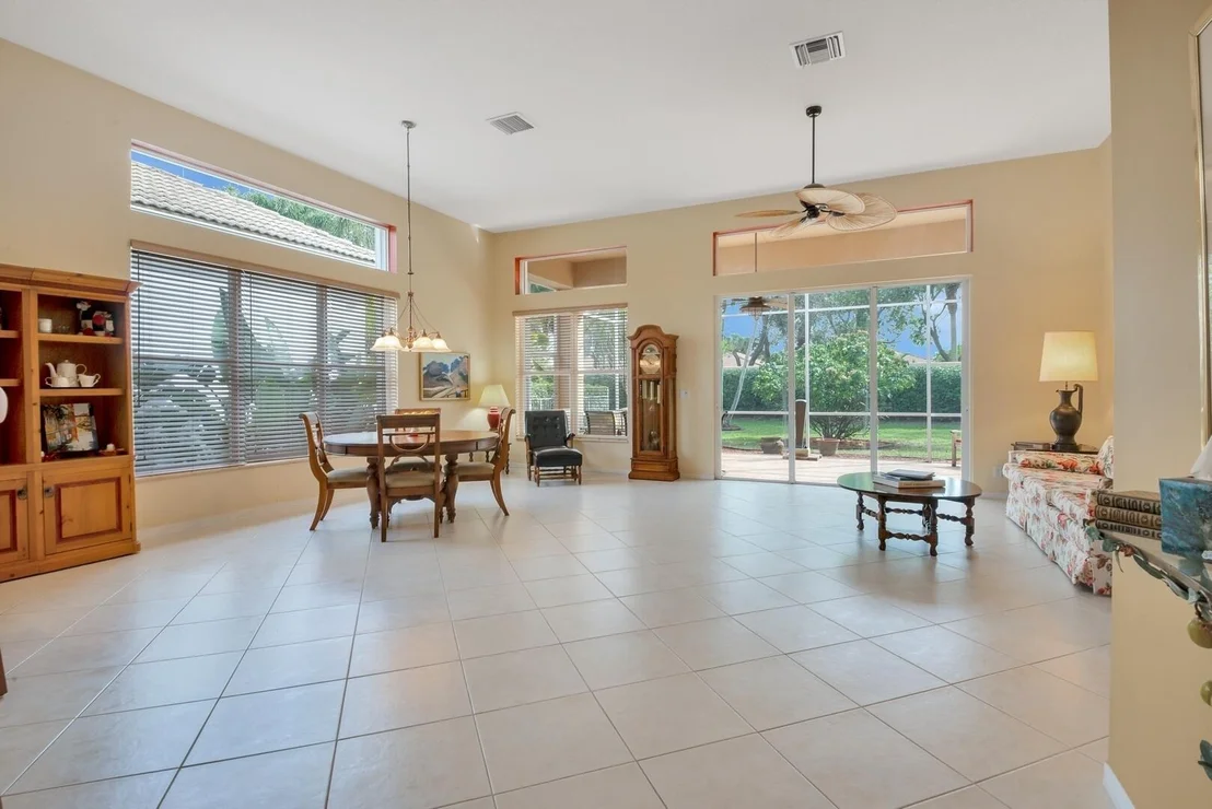 Photo of 7110 Veneto Drive