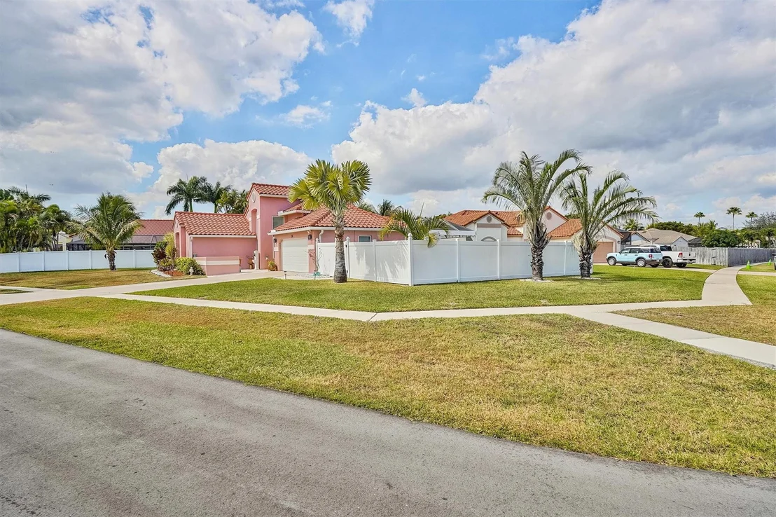 Photo of 26 Dogwood Circle