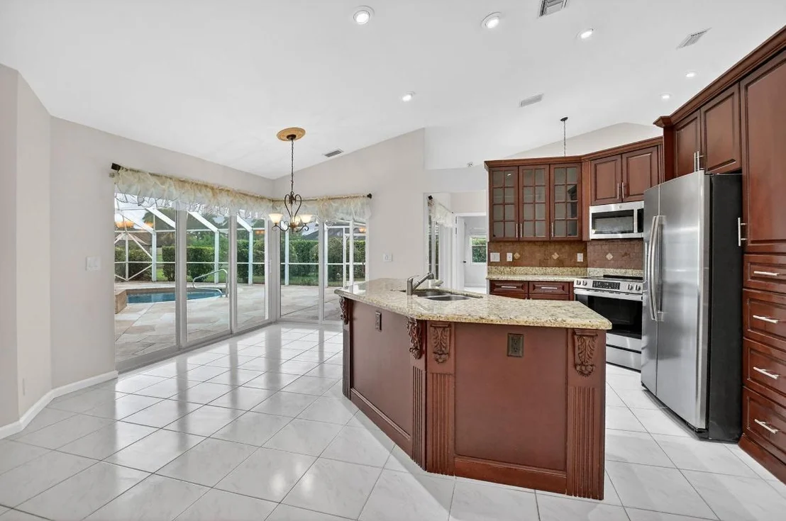 Photo of 10194 Canoe Brook Circle