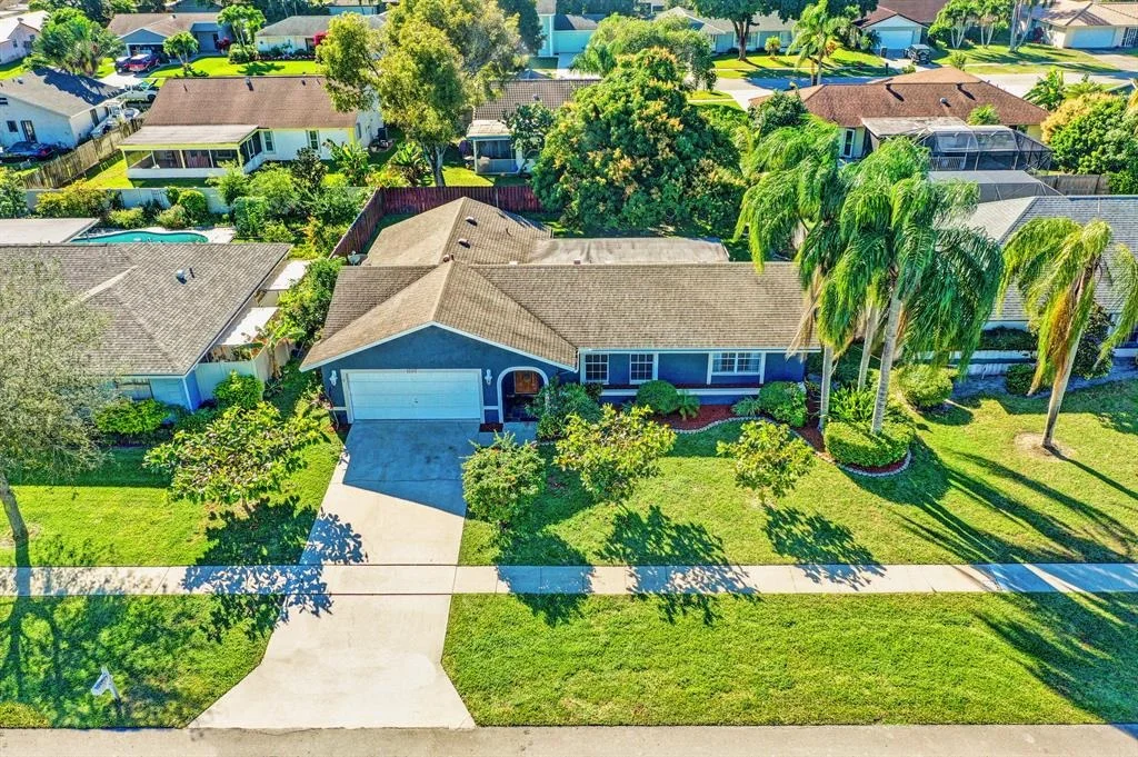 Photo of 1207 Larch Way