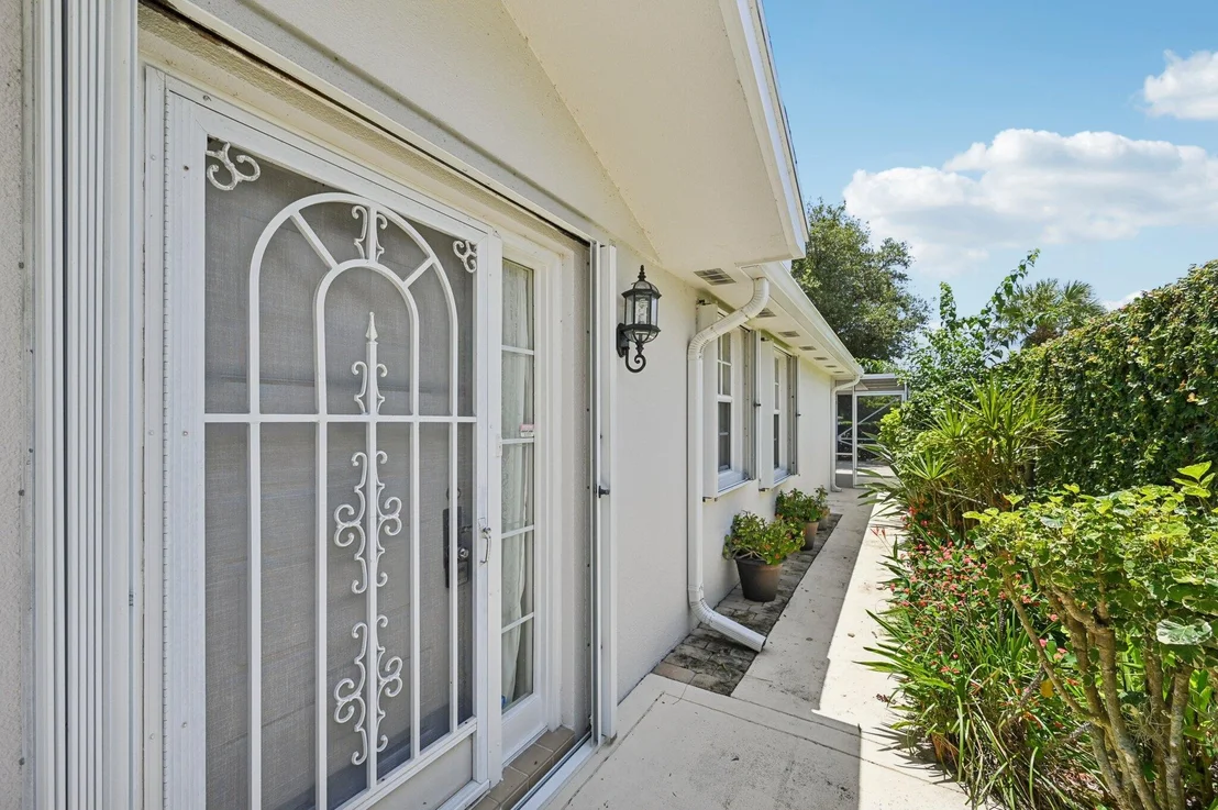 Photo of 253 Brier Circle