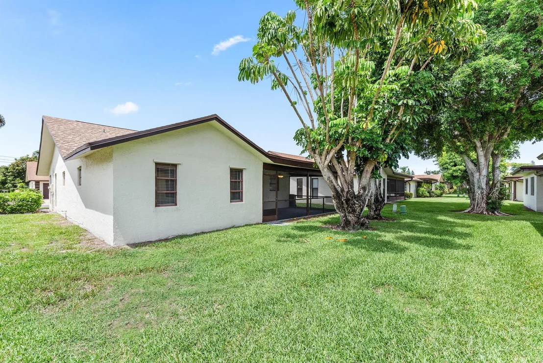 Photo of 6090 Ambertree Lane