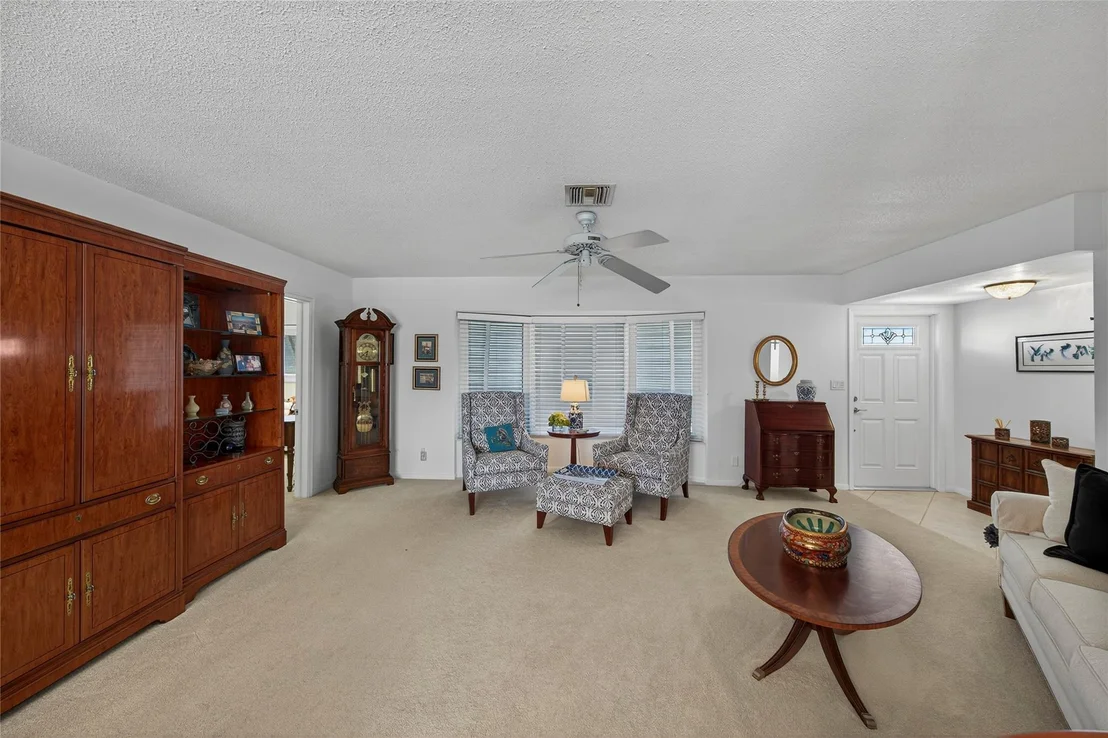 Photo of 630 SE 6th Avenue