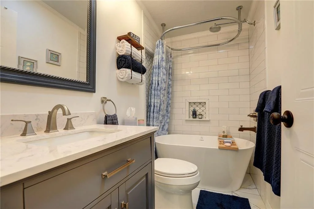 Photo of 809 Lychee Drive